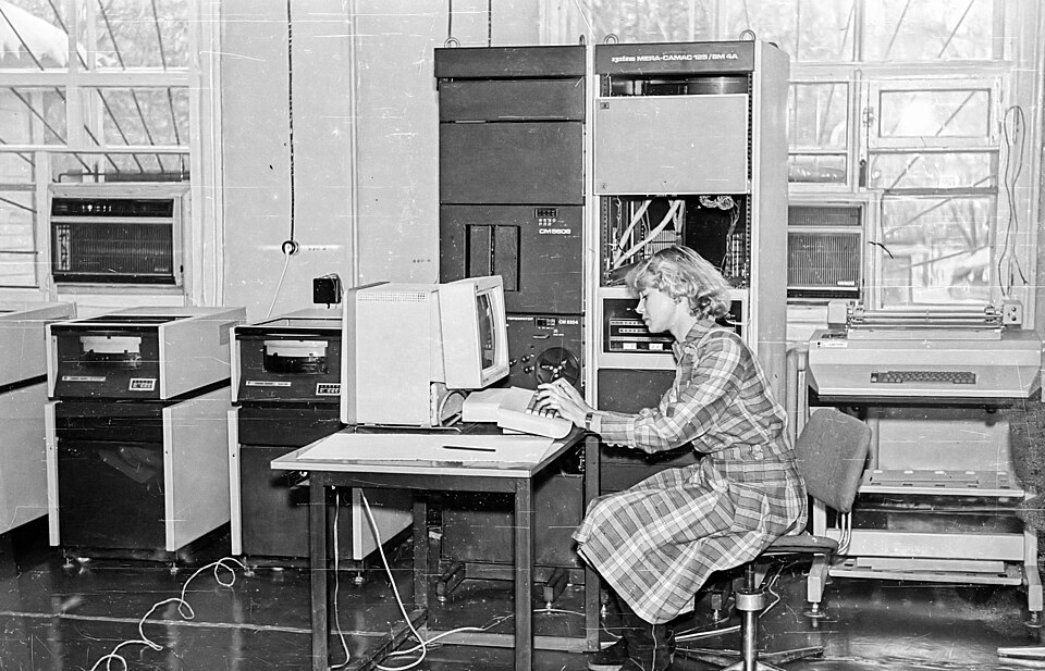 SM EVM operator, 1986